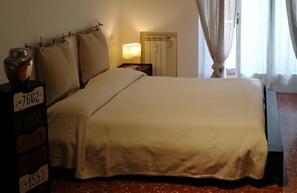 Habitación triple Confort | Tabla de planchar con plancha y wifi gratis 