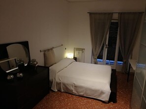 Habitación triple Confort | Tabla de planchar con plancha y wifi gratis 