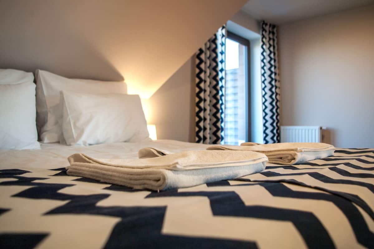 1 habitación, ropa de cama de alta calidad y decoración personalizada
