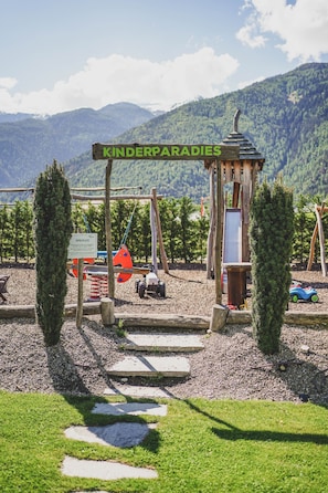 Utendørs lekeområde for barn