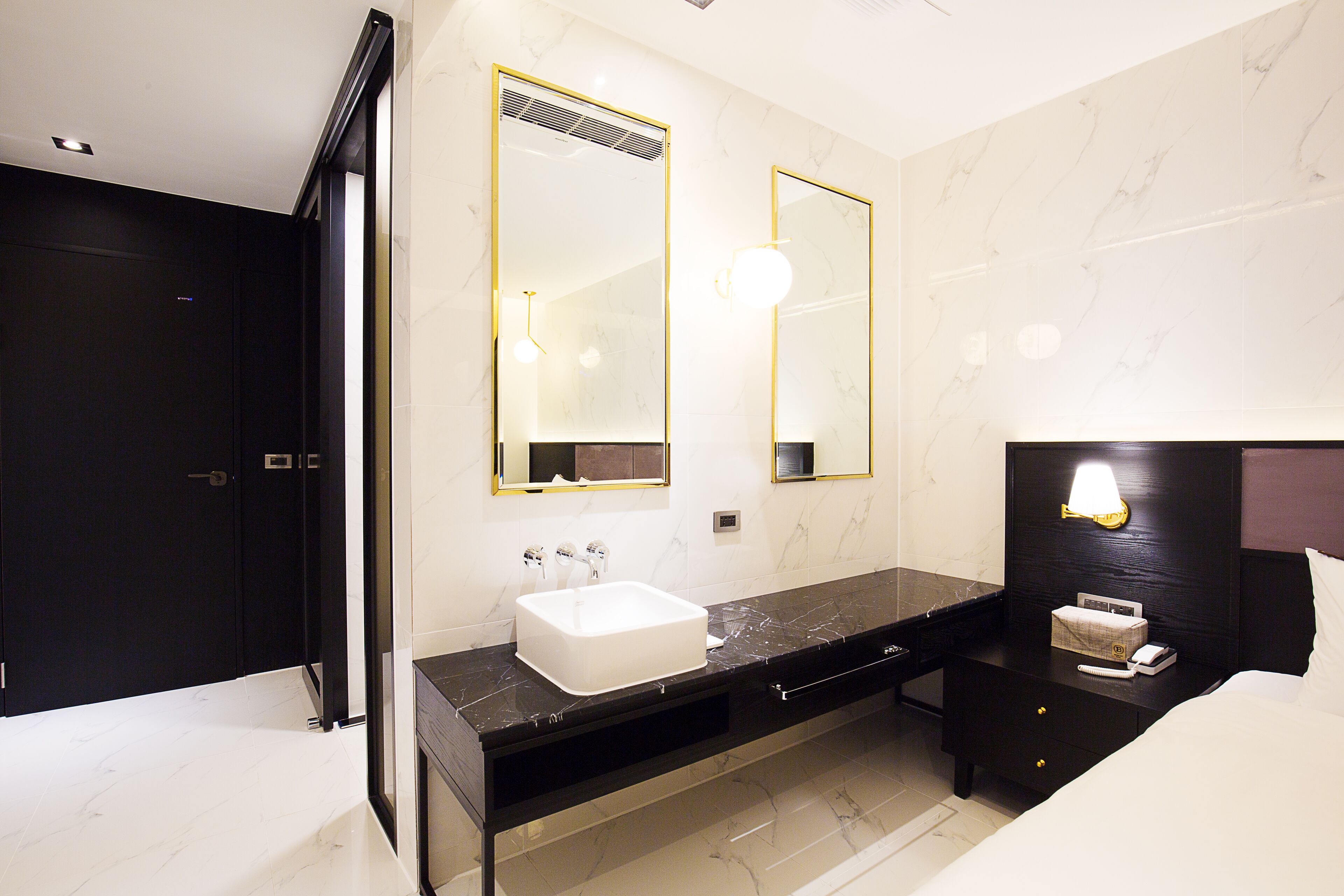 premium double room, non smoking (with spa) | 1 bedroom, premium bedding, down duvets, memory-foam beds