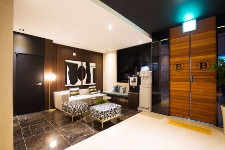 Sala de estar en el lobby
