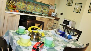 Unclassified image, 3 of 19, button - Casa Faggio (Itri)
