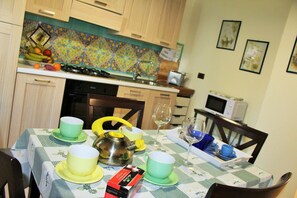 House, 2 Bedrooms | In-room dining - Casa Faggio (Itri)