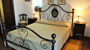 2 habitaciones, cunas gratuitas y ropa de cama