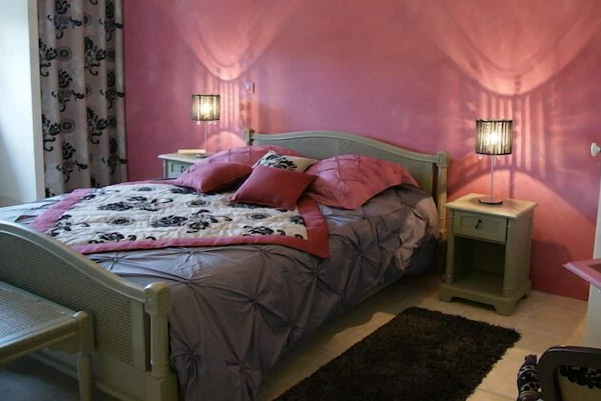 Double Room | Individually decorated, individually furnished, desk, soundproofing