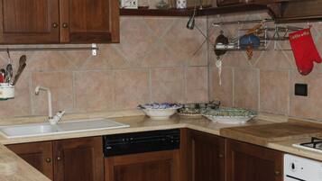 Rumah, 3 kamar tidur, teras | Dapur pribadi