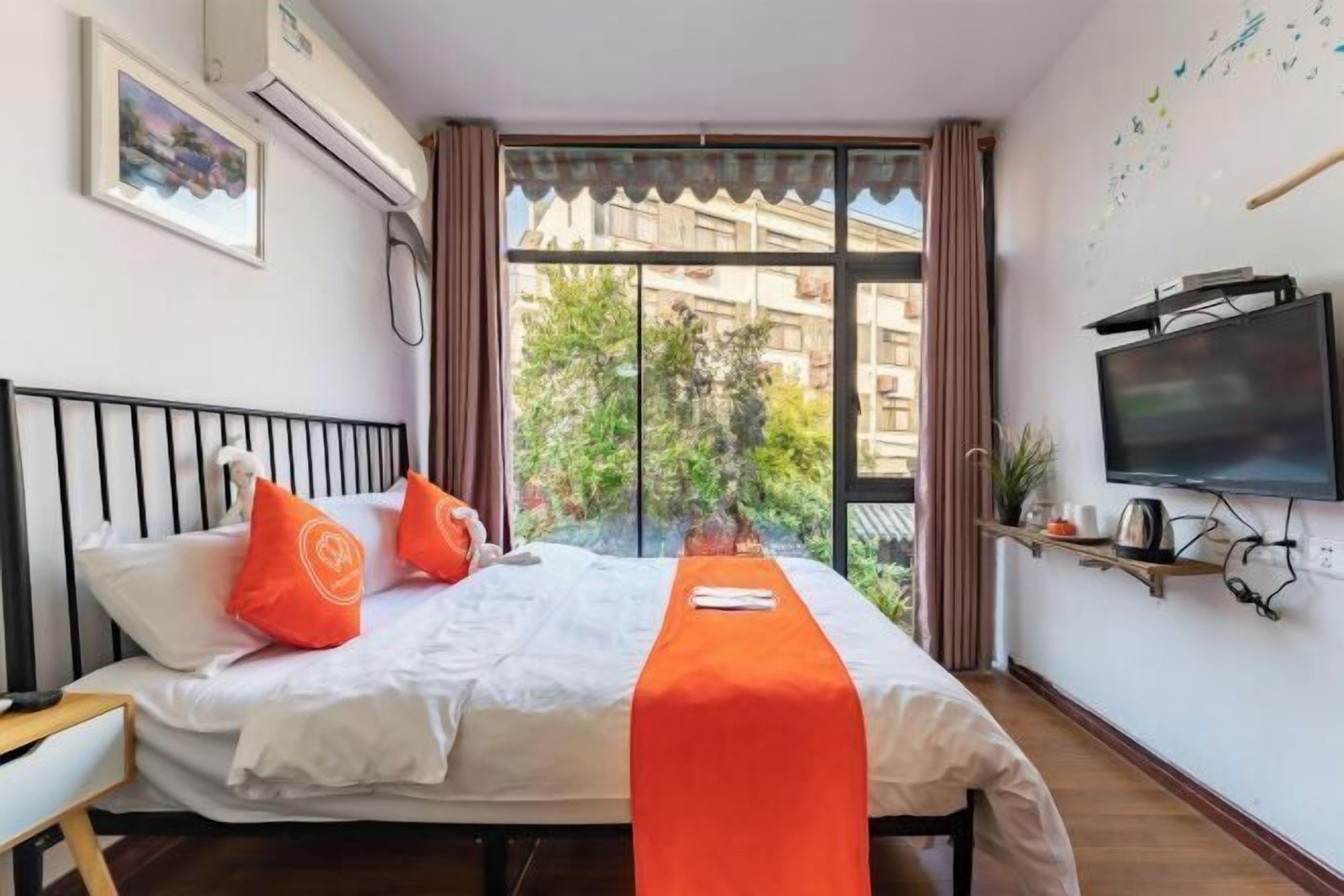 Desk, blackout curtains, iron/ironing board, free WiFi