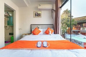 Desk, blackout curtains, iron/ironing board, free WiFi