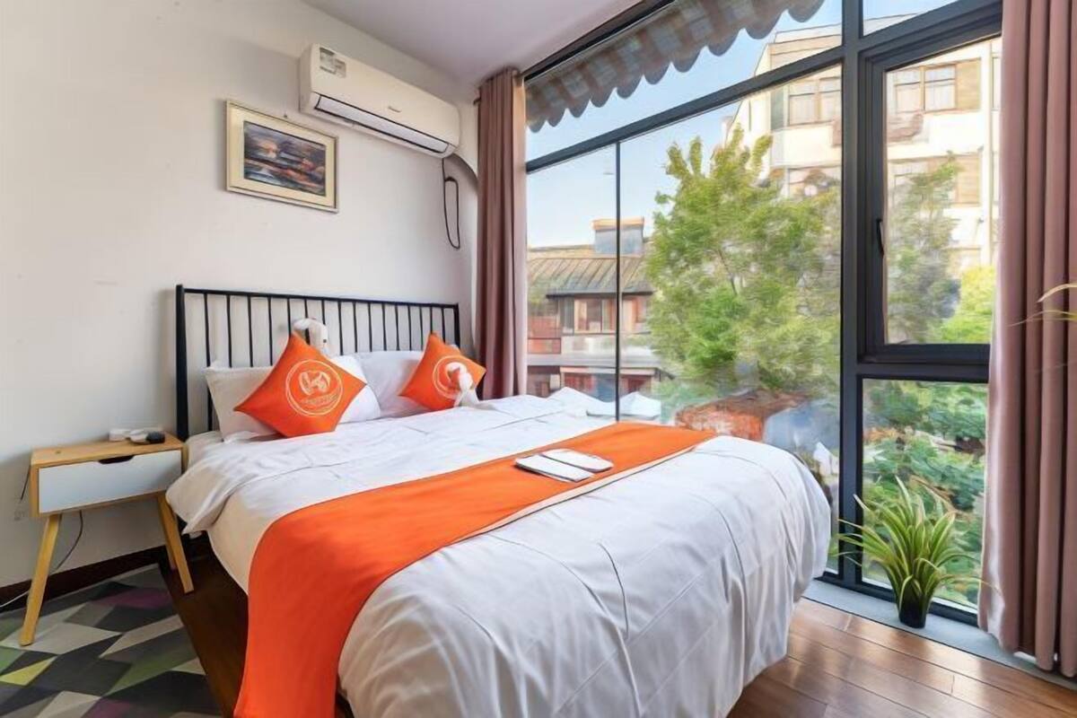 Desk, blackout curtains, iron/ironing board, free WiFi