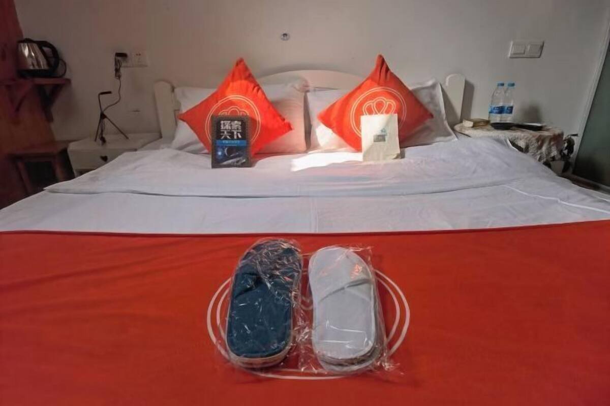 Desk, blackout curtains, iron/ironing board, free WiFi