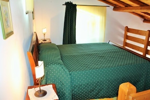 1 bedroom, free cots/infant beds, free WiFi - Clementine 3 (Mascali)