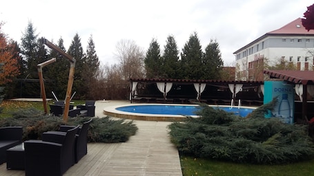 Seasonal outdoor pool. Hotel Intim