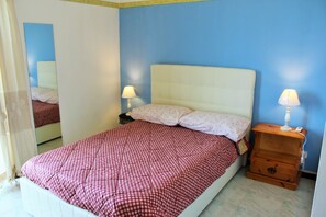 Appartement, 2 chambres, balcon | 2 chambres, draps fournis