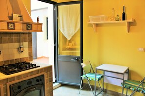 Apartment, 2 Bedrooms, Terrace | Private kitchen