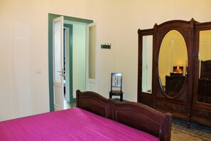 Apartment, 2 Schlafzimmer, Terrasse | 2 Schlafzimmer, Bettwäsche