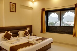 Deluxe Double Room, City View | View from room