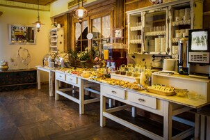 Colazione a buffet inclusa, servita tutte le mattine 