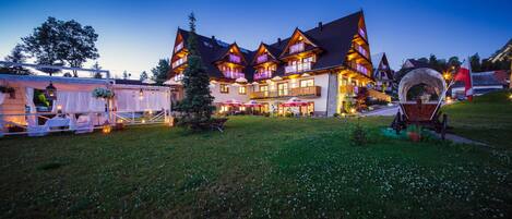 Front of property – evening/night