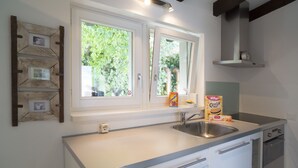 Studio, 1 chambre, vue lac (Apt 46) | Coin cuisine privé