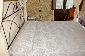 Apartment, 1 Bedroom | 1 bedroom, free WiFi