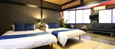 Traditional Studio Suite (Liz2)