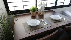 Tradisjonell studiosuite (Liz4) | Spiseområde på rommet