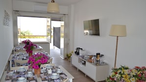 Free daily continental breakfast - B&B Lineablu (Formia)