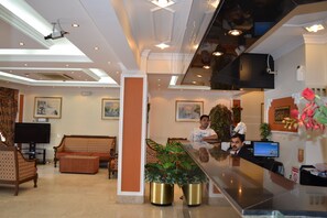 Reception - Tara Hotel (Dubai)