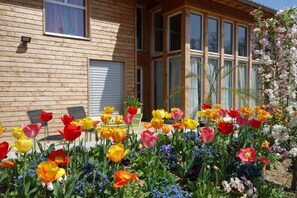 تفاصيل الفندق من الخارج