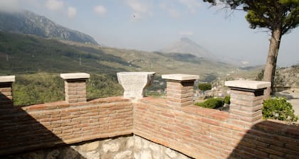 La Torre a Castelnuovoparano