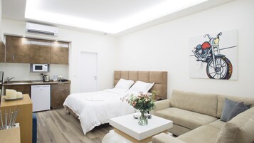 Estudio | Caja fuerte, cortinas opacas, sistema de insonorización