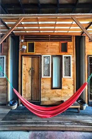 Standard Double Room with Fan | Terassi/patio