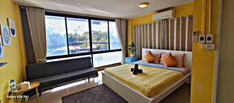 ZZZ Hostel - Don Mueang Airport