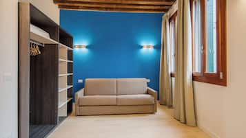 Deluxe Apartment (3 floor) | 1 bedroom, premium bedding, soundproofing, iron/ironing board
