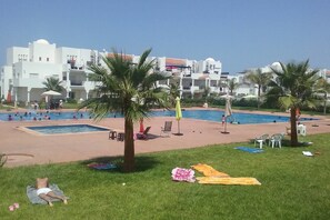 Seasonal outdoor pool - Appartement AP8 Marina Saidia (Saidia)