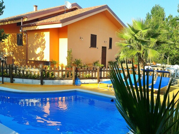 Exterior - Villa Claudia (Parabita)