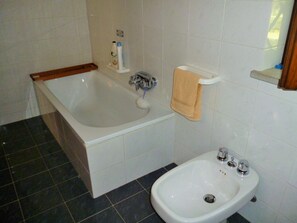 ヴィラ 3 ベッドルーム | バスルーム | タオル