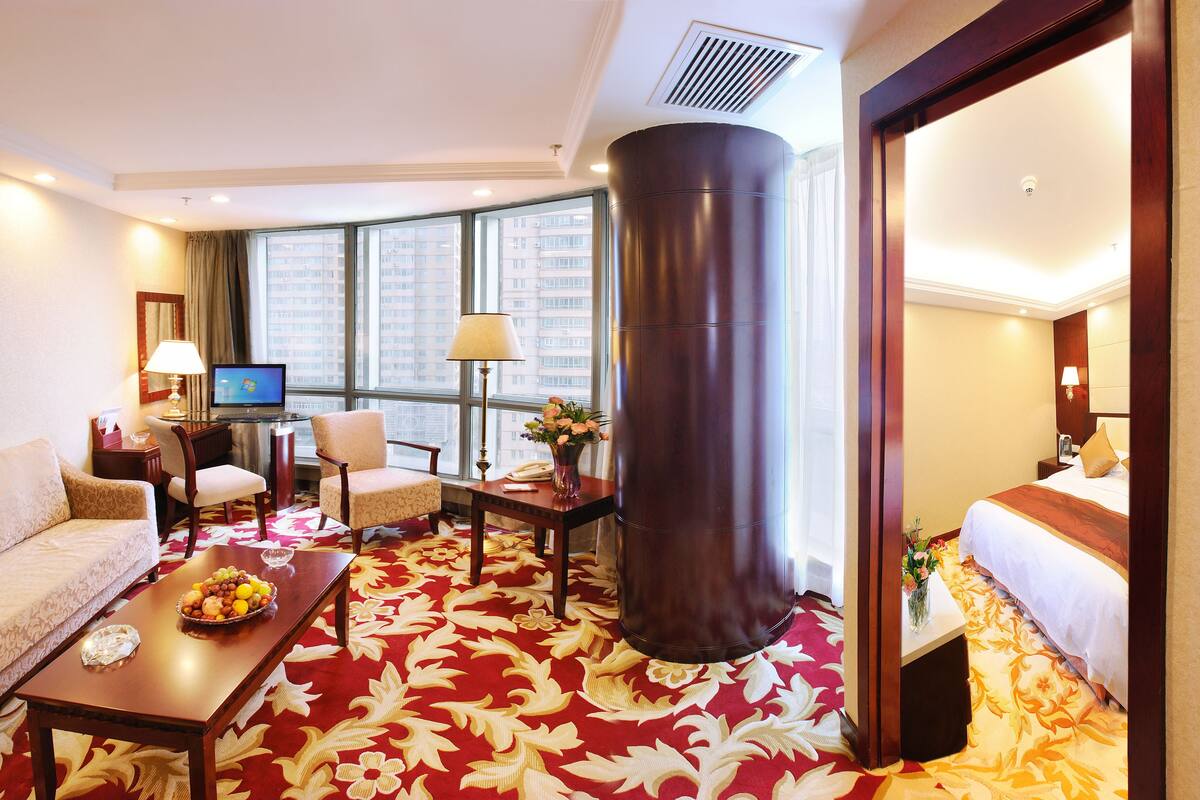 Minibar, in-room safe, desk, blackout curtains