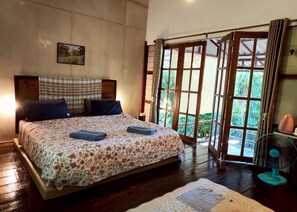 Standard Room, 2nd Floor - Aum Hum Homestay (Fang)