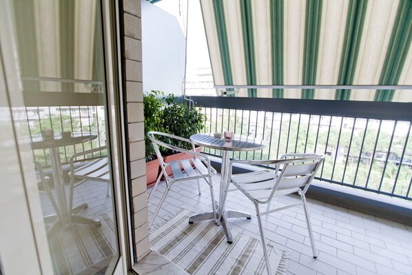 Chambre Double Standard, salle de bains commune | Balcon