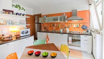 Free daily local cuisine breakfast