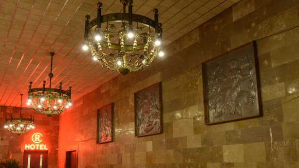 Property entrance - Hotel Reverence (Tbilisi)