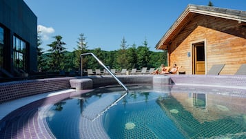 Turkish bath, 5 treatment rooms