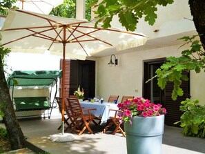 Villa, 3 Bedrooms | Terrace/patio