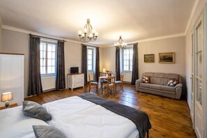 1 quarto, frigobar, individualmente decorados, cortinas blackout