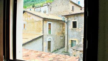 Apartemen, 1 kamar tidur | Pemandangan dari kamar