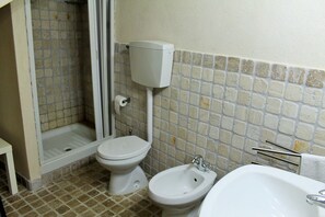 Apartment, 1 Bedroom | Bathroom