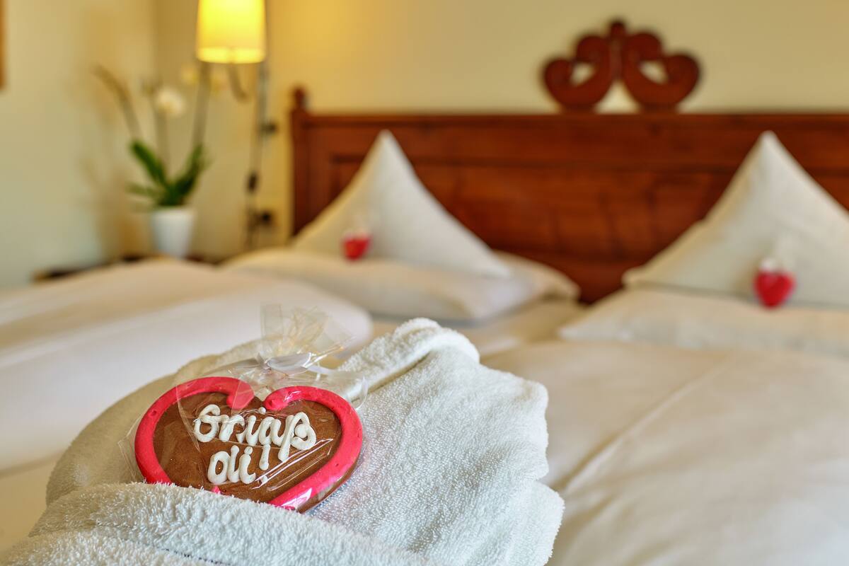 premium bedding, in-room safe, desk, rollaway beds