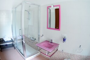 Classic Twin Room, 2 Single Beds, Private Bathroom, City View | Bathroom - B&B Acquamarina (Salerno)